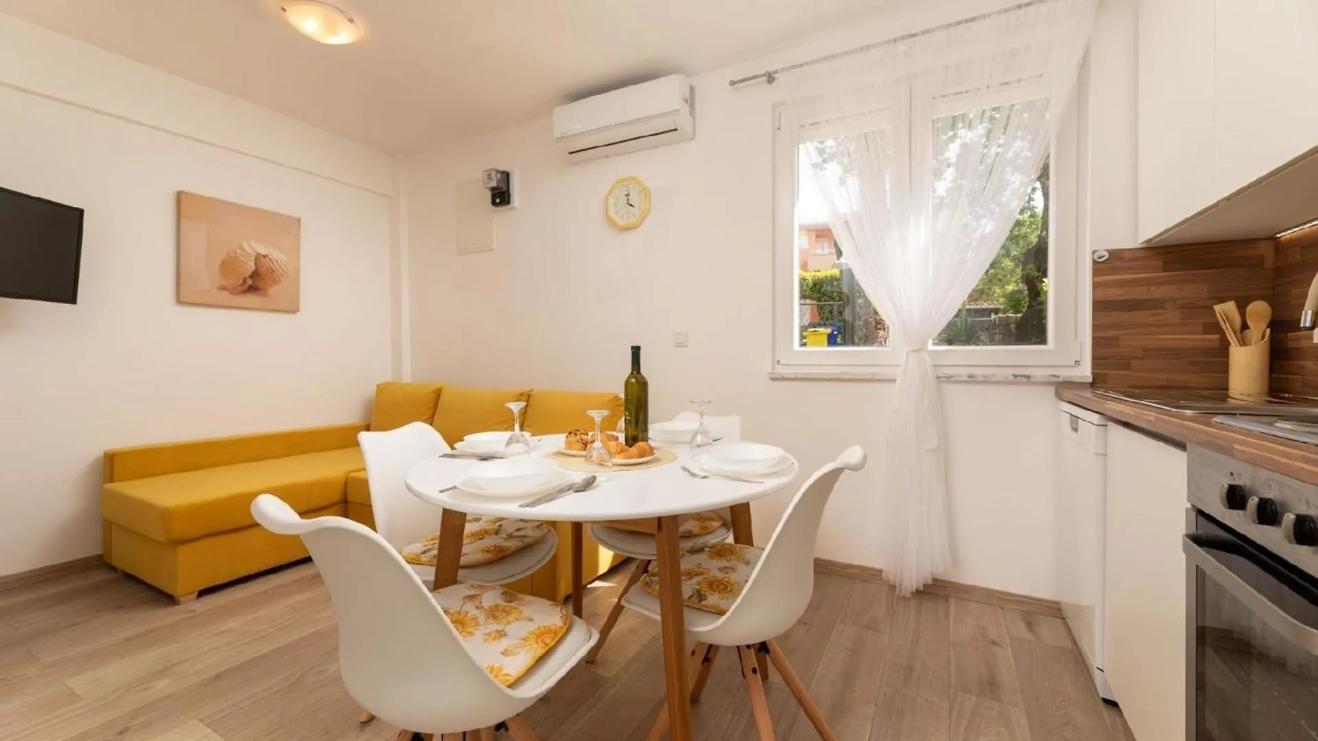 Ferienwohnung Fuer 4 Personen Ca 50 Qm In Njivice, Kvarner Bucht Krk 0*, Njivice